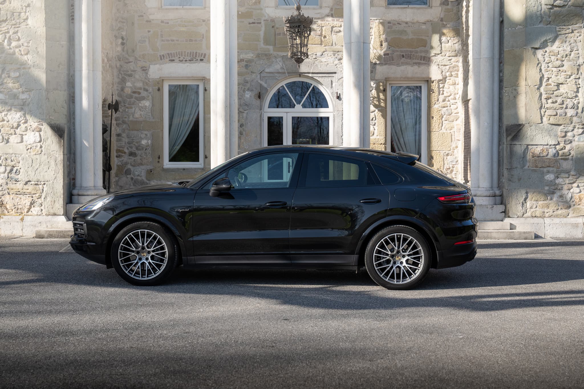 Porsche Cayenne — photo 3